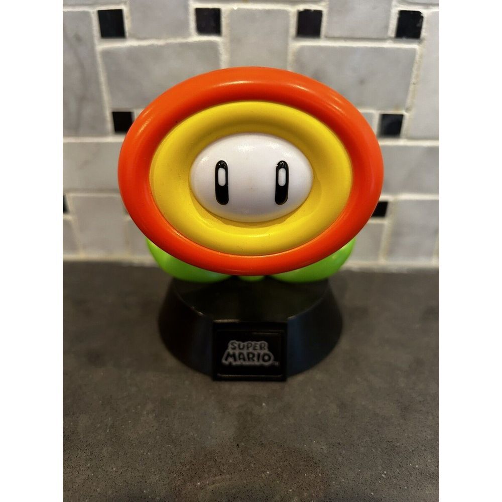 Super Mario Fire Flower Night Light #007 Lamp Paladone Icons - Working